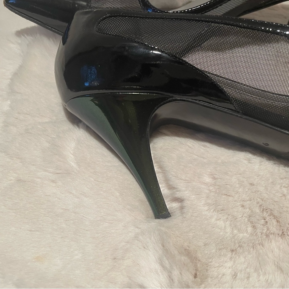 Gucci Patent Leather Pumps Black with Dark Green Heels - Picture 5 of 10